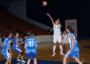 Basketboll-Femra-Studenti-Elbasani-Josa-gjuajtje