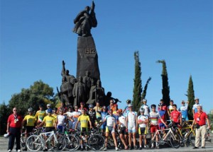 Ciklizem-Rrethi-71-etapa-4-grup-foto-Vlore