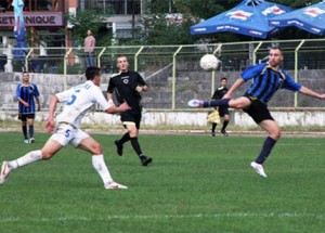 Luftetari-Tomori1-0-Kupa2011-2012-kolazh-duel-tjeter