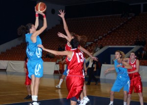 Basketboll-Femra-Studenti-Kamza-basket-femra-Fredi