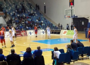 Basketboll-Meshkuj-Krajova-Vllaznia-loje