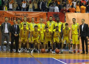 Basketboll-Meshkuj-Ylli-Kosove-ekip