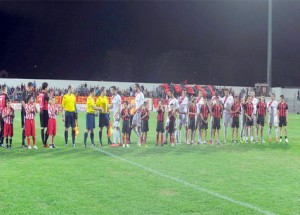 Flamurtari-Skenderbeu-hand-shake-2015