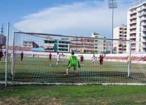 Flamurtari-Partizani-Mazrekaj-penallti-2015