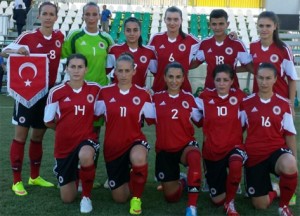 Futboll-Femra-Kombetarja-20150-Fier