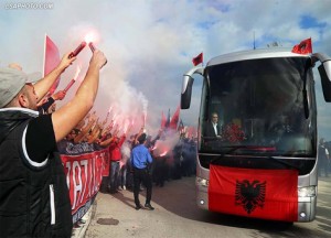 Kombetarja-Tifozet-Autobuzi