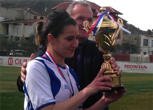 Futboll-Femra-Vllaznia-kupa-2016-trofeu-Doci-Bici