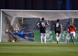 Futboll-Femra-Hungari-Shqiperi-6-0-penallti-2016