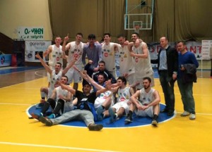 Basketboll-Meshkuj-Teuta-feston-ekio-2016