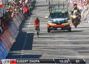 Ciklizem-Eugert-Zhupa-Giro-D-Italia-2016-finish