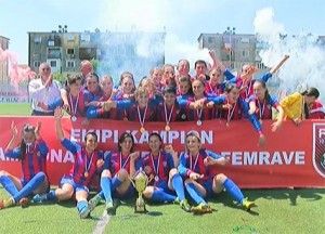 Futboll-Femra-Vllaznia-kampione-2016-ulur