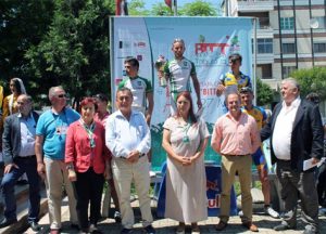 Pingpong-BITT-Mat-2016-ciklizem-grup-foto