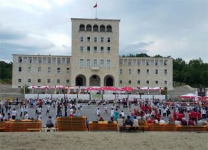 Tirana-Fan-Zone-volejboll-plan-i-madh